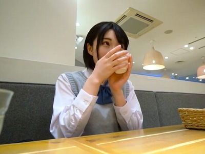 「出会い系とか…怖いから…」初めて会った見知らぬ男とパコちゃうガチJK