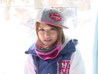 彼氏持ちのクォーター美少女がMM号内で他人ちんぽに陥落イキ